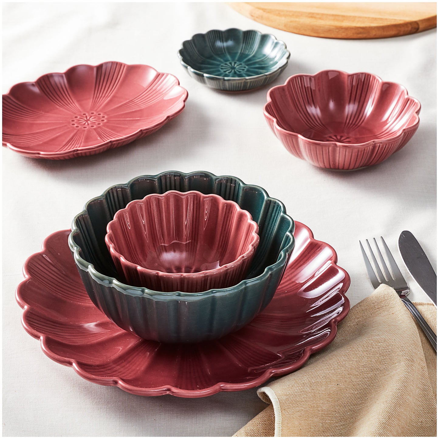 Midnight Flower Reactive Oval Plate Assorted