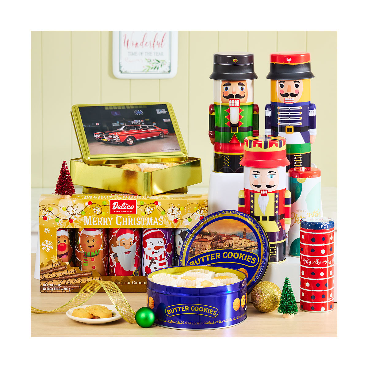 Christmas Tube Tin With Wafers 114g