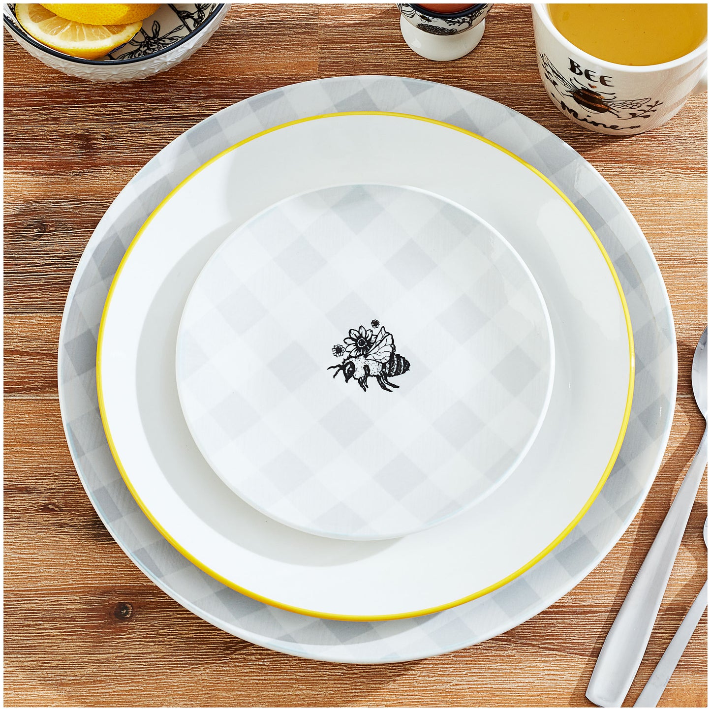 Bees Cake Plate 16cm