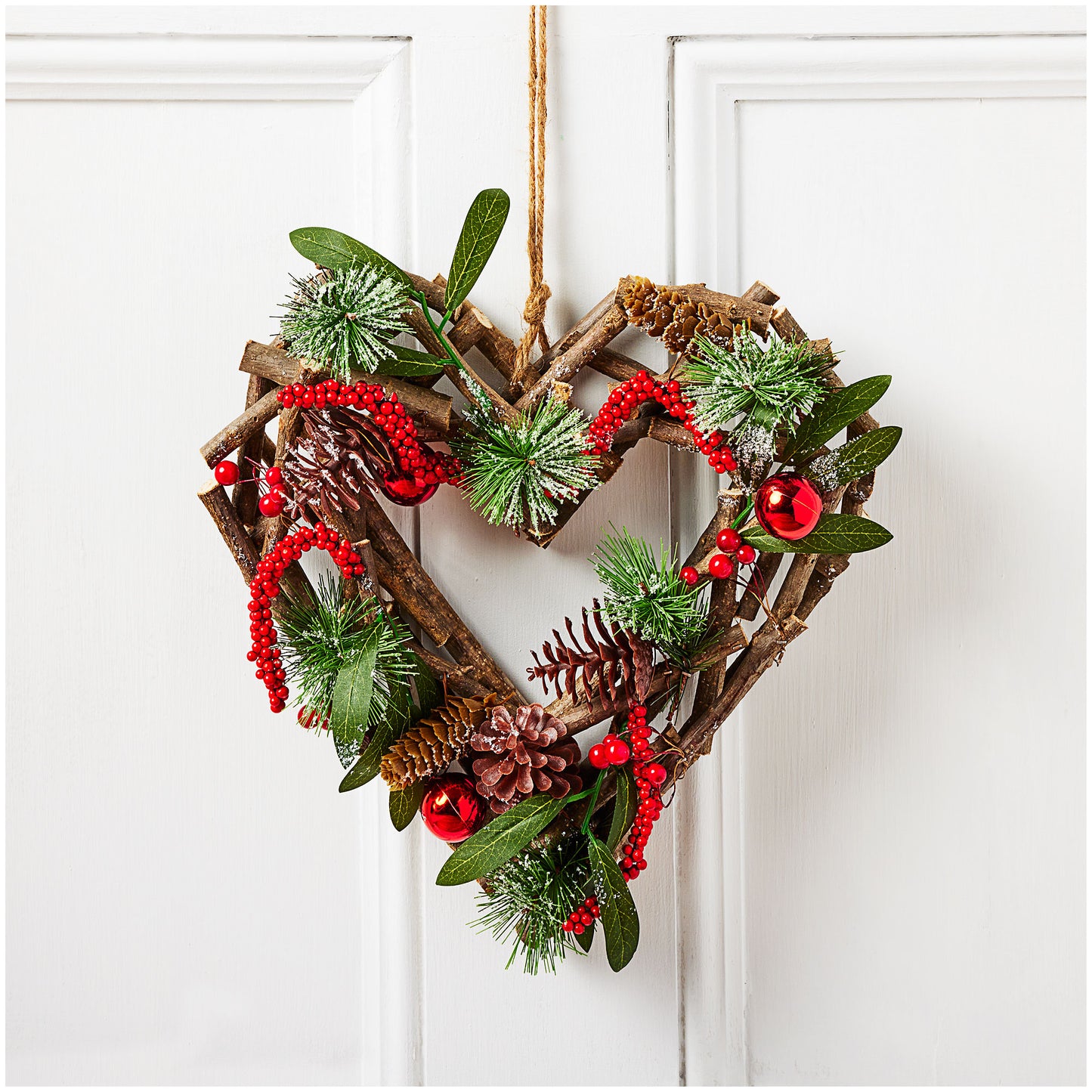 Christmas Wooden Heart-Shaped Wreath